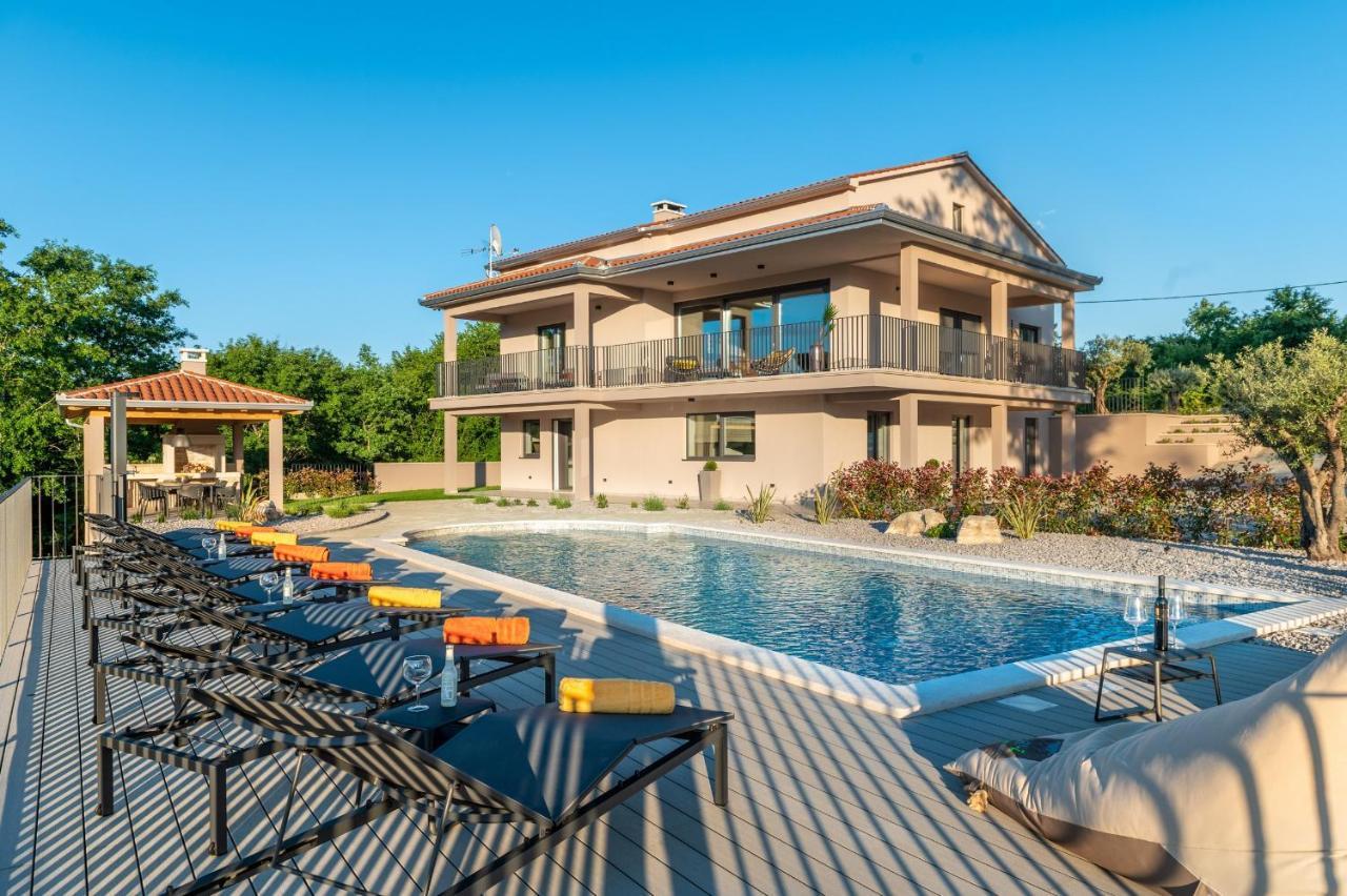 Villa Santa Cruz Potpićan Esterno foto
